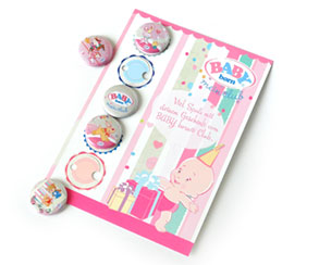 Postcard with 5 button badges 25mm, Baby born